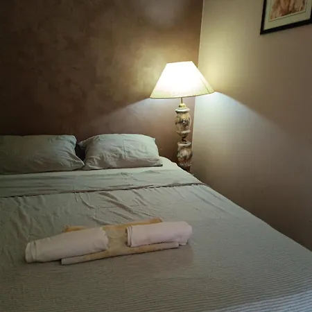 Front Apartment *