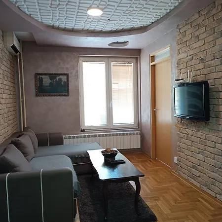 Front * Belgrade