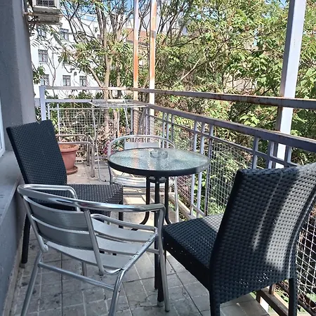 Front Apartman Belgrád